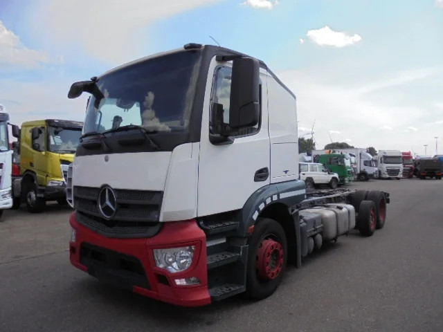 Mercedes-Benz ACTROS 2340 6X2 - 자동 운반 장치 트럭 : 사진 1 Mercedes-Benz ACTROS 2340 6X2 - 자동 운반 장치 트럭 : 사진 1
