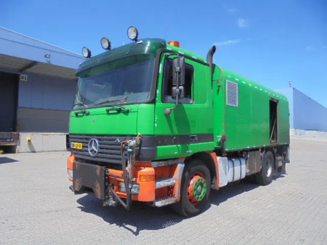 Mercedes-Benz Actros 1831 1831 Bitumensprayer - 유조트럭 : 사진 1 Mercedes-Benz Actros 1831 1831 Bitumensprayer - 유조트럭 : 사진 1