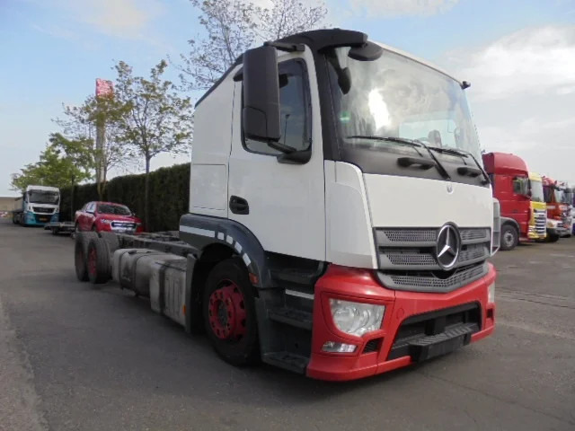 Mercedes-Benz Actros 2336 LL 6X2 EUR 6 - 자동 운반 장치 트럭 : 사진 3 Mercedes-Benz Actros 2336 LL 6X2 EUR 6 - 자동 운반 장치 트럭 : 사진 3