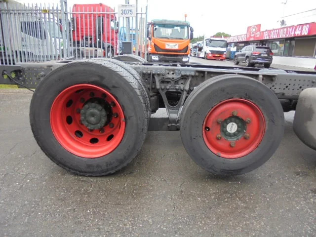 Mercedes-Benz Actros 2340 - 자동 운반 장치 트럭 : 사진 4 Mercedes-Benz Actros 2340 - 자동 운반 장치 트럭 : 사진 4