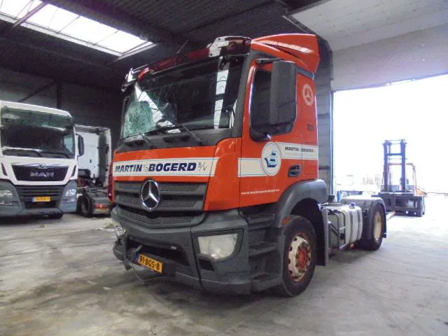 Mercedes-Benz Antos 1832 CABINE SCHADE FOR PARTS - 트랙터 유닛 : 사진 1 Mercedes-Benz Antos 1832 CABINE SCHADE FOR PARTS - 트랙터 유닛 : 사진 1