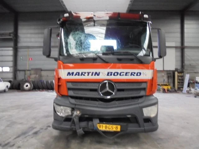 Mercedes-Benz Antos 1832 CABINE SCHADE - 트랙터 유닛 : 사진 2 Mercedes-Benz Antos 1832 CABINE SCHADE - 트랙터 유닛 : 사진 2