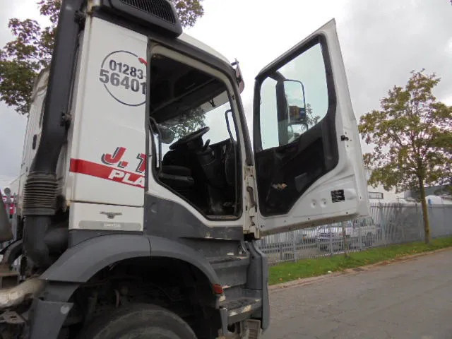 덤프트럭 Mercedes-Benz Arocs 3243 K 8X4 : 사진 7