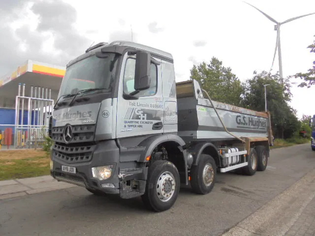 Mercedes-Benz Arocs 3340 8X4 - 덤프트럭 : 사진 4 Mercedes-Benz Arocs 3340 8X4 - 덤프트럭 : 사진 4
