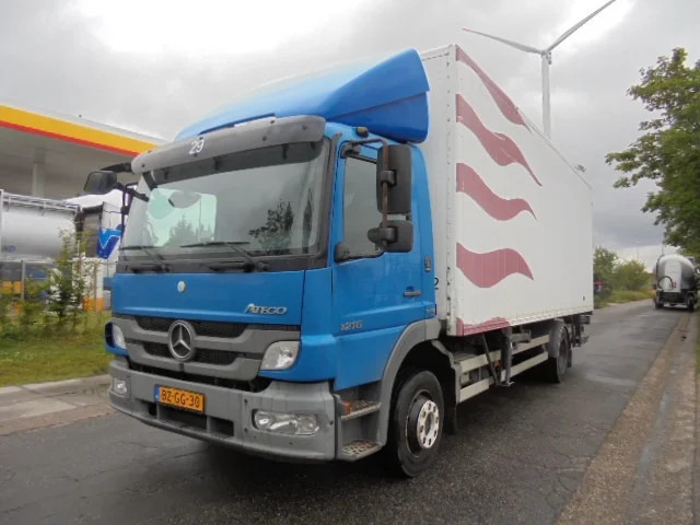 Mercedes-Benz Atego 1218 - 박스 트럭 : 사진 1 Mercedes-Benz Atego 1218 - 박스 트럭 : 사진 1