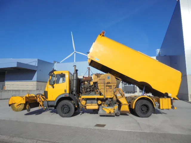 Mercedes-Benz SK 1920 NL TRUCK - 거리 청소 차량 : 사진 4 Mercedes-Benz SK 1920 NL TRUCK - 거리 청소 차량 : 사진 4