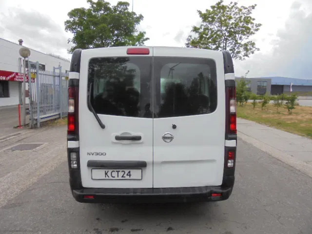 Nissan NV 300 - 버스 : 사진 5 Nissan NV 300 - 버스 : 사진 5