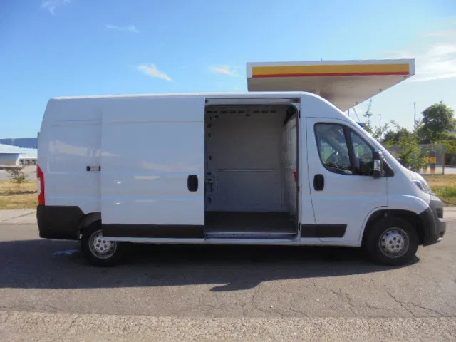 Opel Movano L3H2 2.2L BLUE HDI 140 - 패널 밴 : 사진 4 Opel Movano L3H2 2.2L BLUE HDI 140 - 패널 밴 : 사진 4