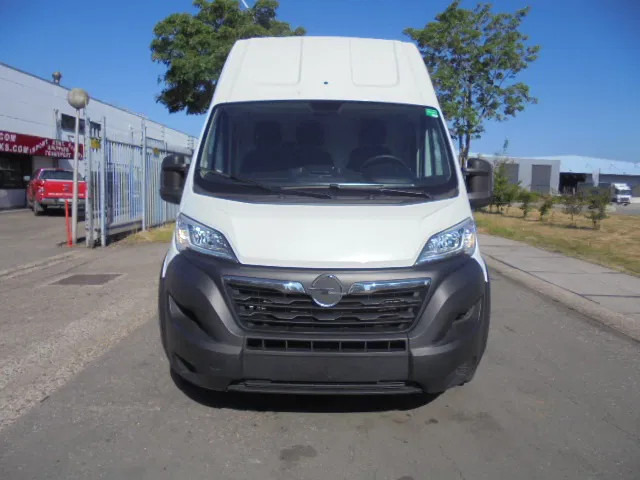 Opel Movano L3H2 2.2L BLUE HDI 165 - 패널 밴 : 사진 2 Opel Movano L3H2 2.2L BLUE HDI 165 - 패널 밴 : 사진 2