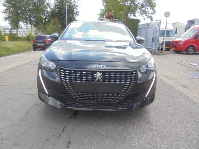 Peugeot 208 208 NEW TAX FREE - 해치백 : 사진 2 Peugeot 208 208 NEW TAX FREE - 해치백 : 사진 2