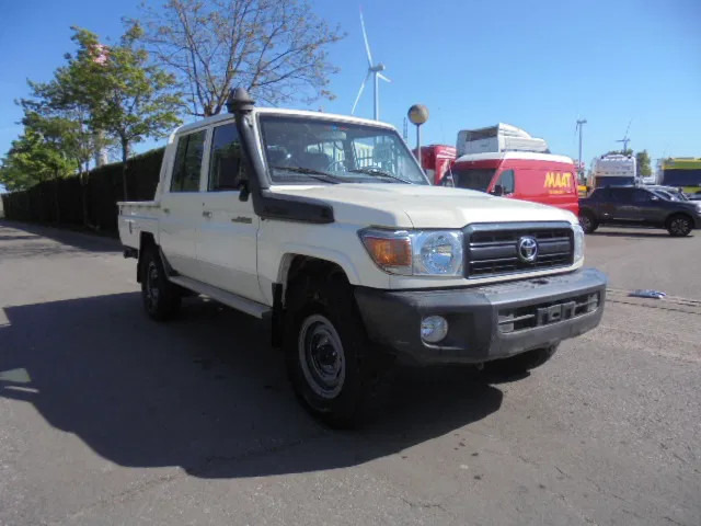 Toyota Land Cruiser HJ79L 4X4 CREWCAB PICKUP EXPORT OUTSIDE EU ONLY - 픽업트럭 : 사진 3 Toyota Land Cruiser HJ79L 4X4 CREWCAB PICKUP EXPORT OUTSIDE EU ONLY - 픽업트럭 : 사진 3
