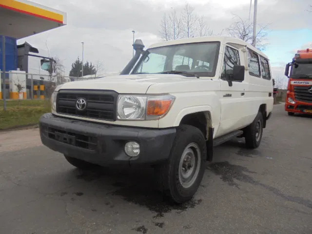 Toyota Land Cruiser HZJ78L 4WD EXPORT OUT EU ONLY - SUV : 사진 1 Toyota Land Cruiser HZJ78L 4WD EXPORT OUT EU ONLY - SUV : 사진 1
