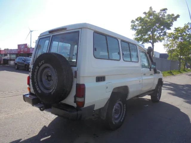 Toyota Land Cruiser HZJ78L 4X4 EXPORT OUTSIDE EU ONLY - 차량 : 사진 5 Toyota Land Cruiser HZJ78L 4X4 EXPORT OUTSIDE EU ONLY - 차량 : 사진 5