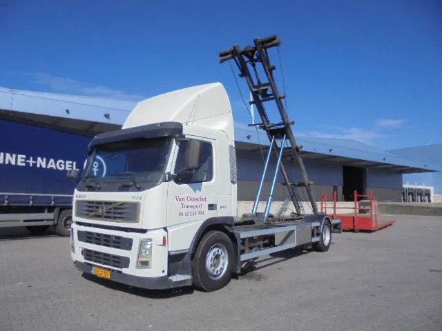 Volvo FM 260 MANUAL GEAR NL TRUCK - 케이블 시스템 트럭 : 사진 1 Volvo FM 260 MANUAL GEAR NL TRUCK - 케이블 시스템 트럭 : 사진 1