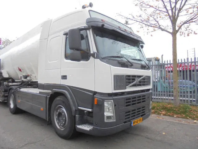 Volvo FM 400 GLOBETROTTER ADR NL TRUCK +TANK TRAILER - 트랙터 유닛 : 사진 3 Volvo FM 400 GLOBETROTTER ADR NL TRUCK +TANK TRAILER - 트랙터 유닛 : 사진 3