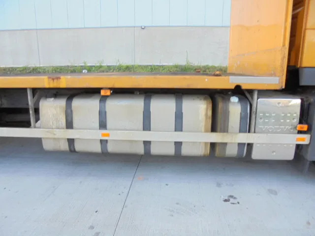 Volvo FM FM 300 LOW KM - 박스 트럭 : 사진 4 Volvo FM FM 300 LOW KM - 박스 트럭 : 사진 4