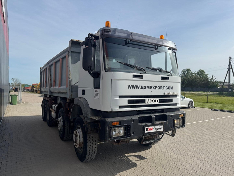 Iveco Trakker 410E42, manual pump - 덤프트럭 : 사진 3 Iveco Trakker 410E42, manual pump - 덤프트럭 : 사진 3