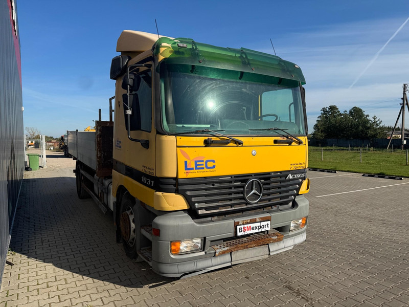 Mercedes-Benz Actros 1831 - 드롭사이드/ 플랫베드 트럭 : 사진 2 Mercedes-Benz Actros 1831 - 드롭사이드/ 플랫베드 트럭 : 사진 2
