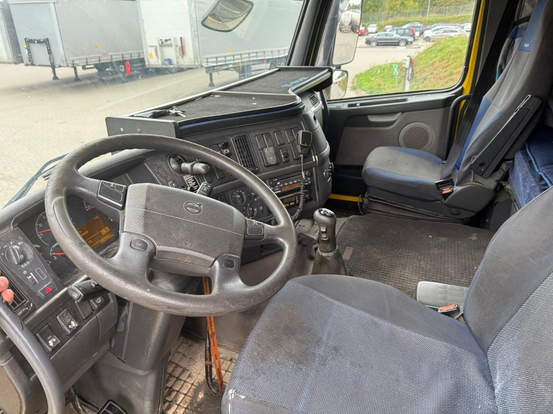 Volvo FH 12.420. NO CRANE - 트랙터 유닛 : 사진 5 Volvo FH 12.420. NO CRANE - 트랙터 유닛 : 사진 5