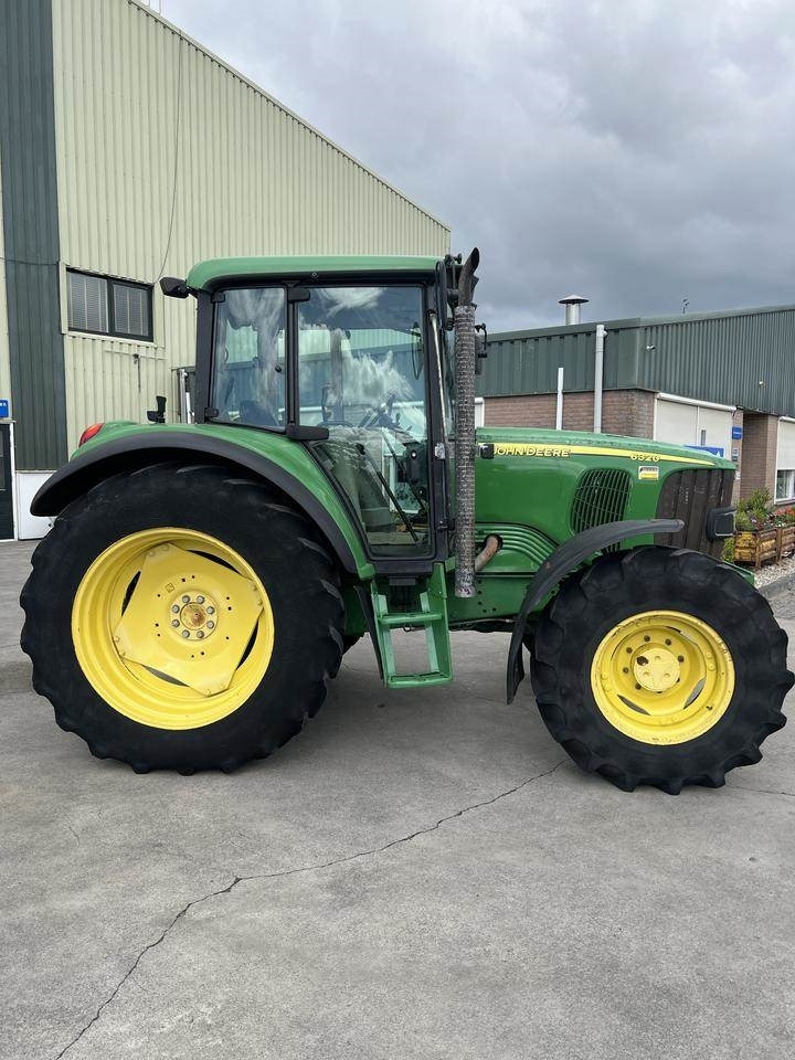 John Deere 6320 - 장궤형 트랙터 : 사진 5 John Deere 6320 - 장궤형 트랙터 : 사진 5