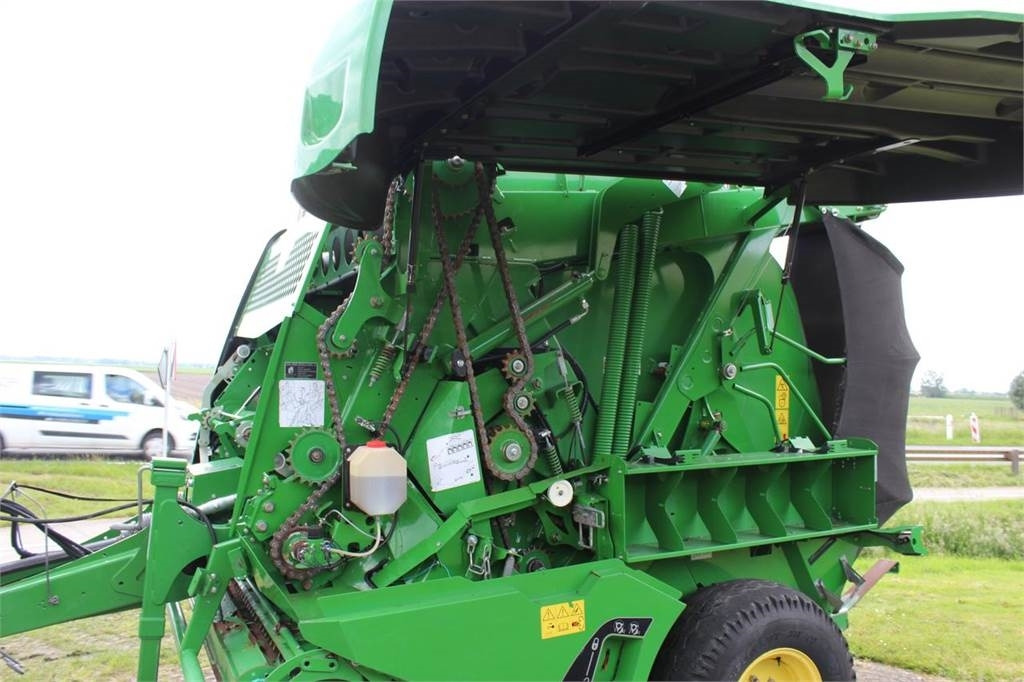 John Deere 990 - 원형 베일러 : 사진 3 John Deere 990 - 원형 베일러 : 사진 3