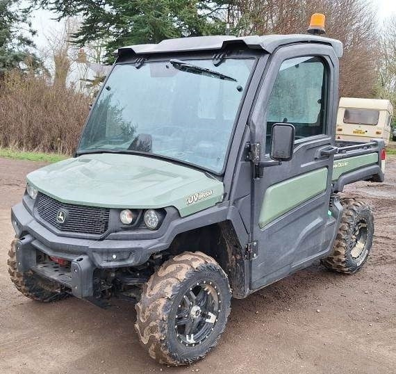 John Deere XUV 865M - 사이드 바이 사이드/ ATV : 사진 1 John Deere XUV 865M - 사이드 바이 사이드/ ATV : 사진 1