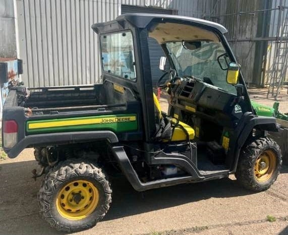 John Deere XUV865M - 사이드 바이 사이드/ ATV : 사진 1 John Deere XUV865M - 사이드 바이 사이드/ ATV : 사진 1
