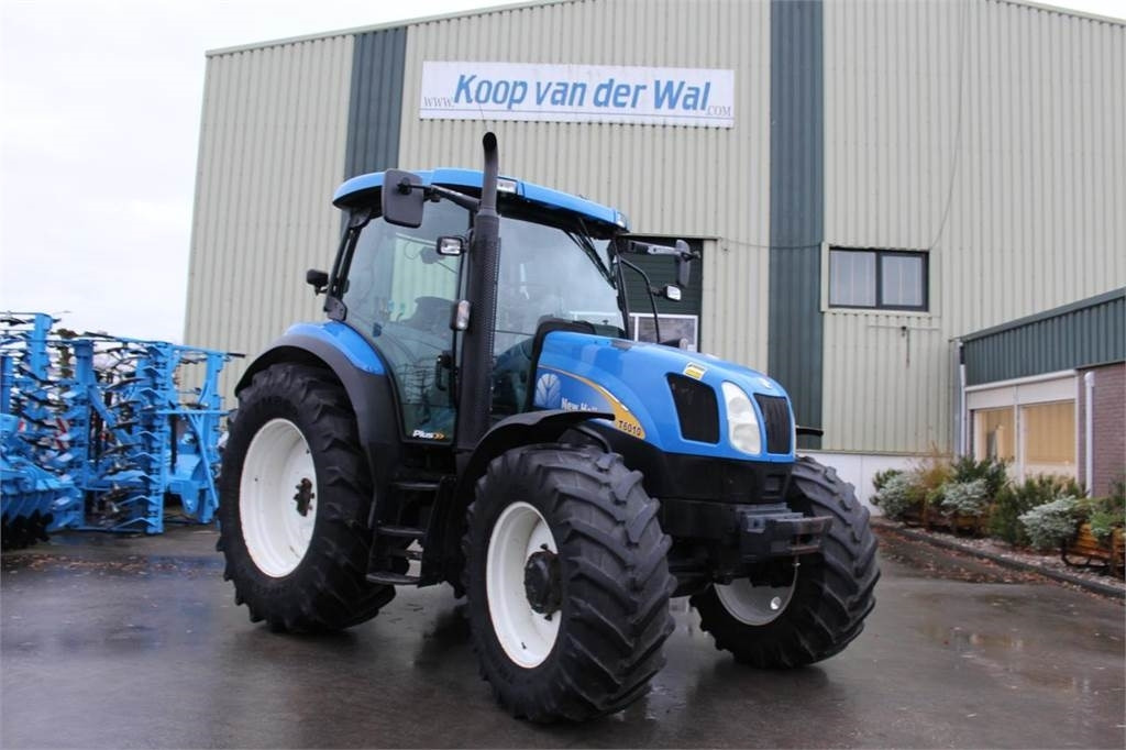 New Holland T6010 Plus - 장궤형 트랙터 : 사진 1 New Holland T6010 Plus - 장궤형 트랙터 : 사진 1