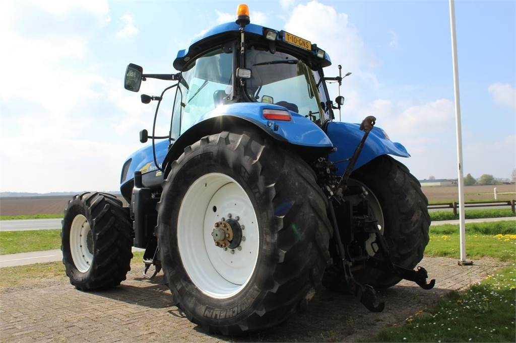 New Holland T7050 - 장궤형 트랙터 : 사진 4 New Holland T7050 - 장궤형 트랙터 : 사진 4
