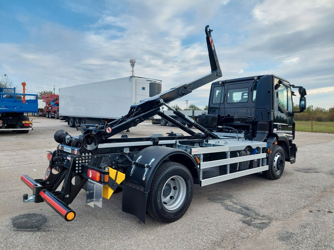 Iveco Eurocargo 120E22 - SOFORT verfügbar - 후크 리프트 트럭 : 사진 4 Iveco Eurocargo 120E22 - SOFORT verfügbar - 후크 리프트 트럭 : 사진 4