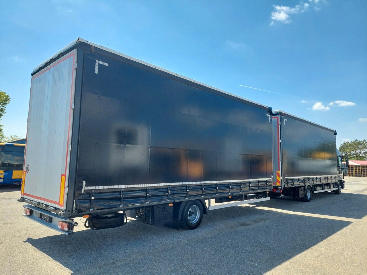 MAN TGL 12.250 BL 4x2 + Anhänger KONAR 38 Paletten - 커튼사이더 트럭 : 사진 4 MAN TGL 12.250 BL 4x2 + Anhänger KONAR 38 Paletten - 커튼사이더 트럭 : 사진 4