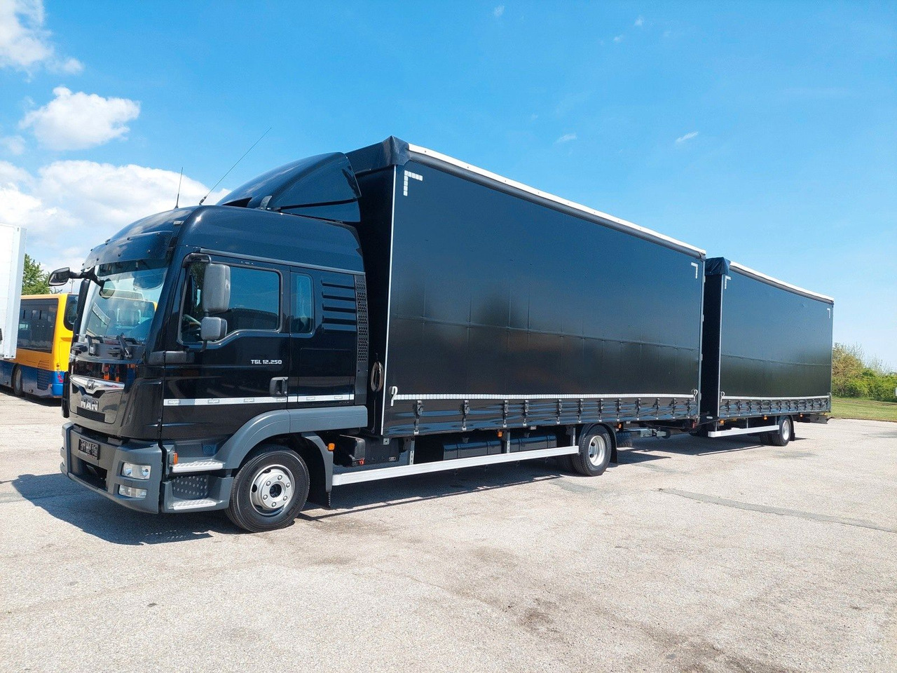 MAN TGL 12.250 BL 4x2 + Anhänger KONAR 38 Paletten - 커튼사이더 트럭 : 사진 1 MAN TGL 12.250 BL 4x2 + Anhänger KONAR 38 Paletten - 커튼사이더 트럭 : 사진 1