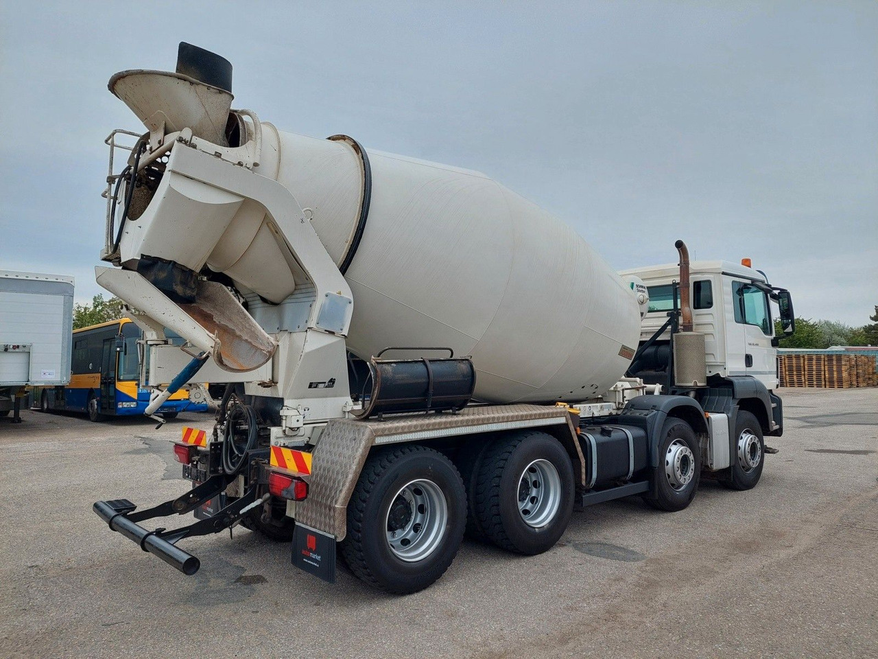 MAN TGS 32.400 8X4 BB Stetter 9 m³ - 콘크리트 믹서 트럭 : 사진 4 MAN TGS 32.400 8X4 BB Stetter 9 m³ - 콘크리트 믹서 트럭 : 사진 4