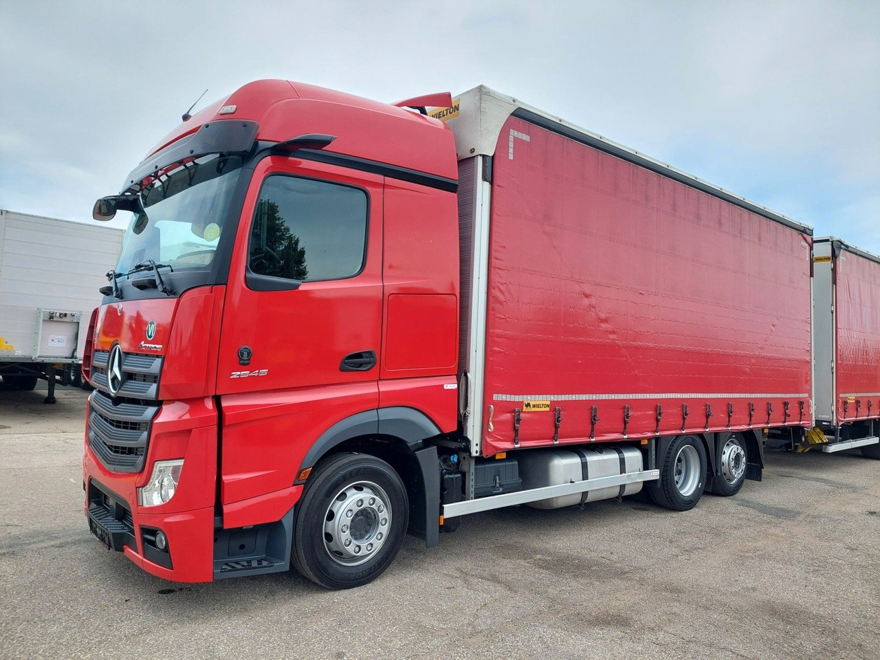 Mercedes-Benz Actros 2545 L/NR 6x2 + Wielton PC2K Durchbar - 커튼사이더 트럭 : 사진 5 Mercedes-Benz Actros 2545 L/NR 6x2 + Wielton PC2K Durchbar - 커튼사이더 트럭 : 사진 5