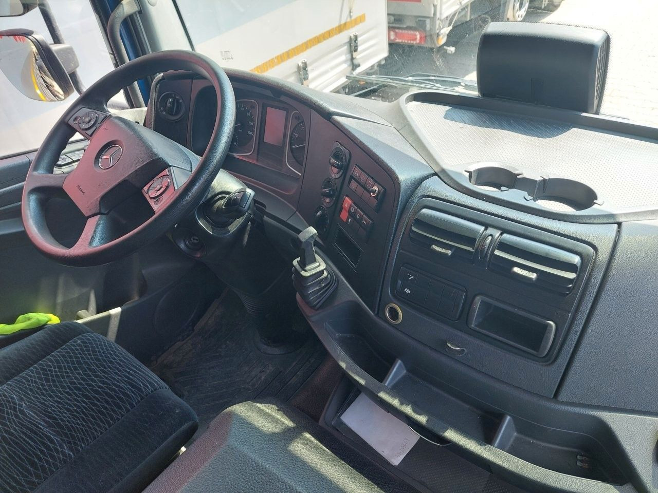 Mercedes-Benz Atego 1224L 4x2 LBW UNFALL!!! - 커튼사이더 트럭 : 사진 5 Mercedes-Benz Atego 1224L 4x2 LBW UNFALL!!! - 커튼사이더 트럭 : 사진 5