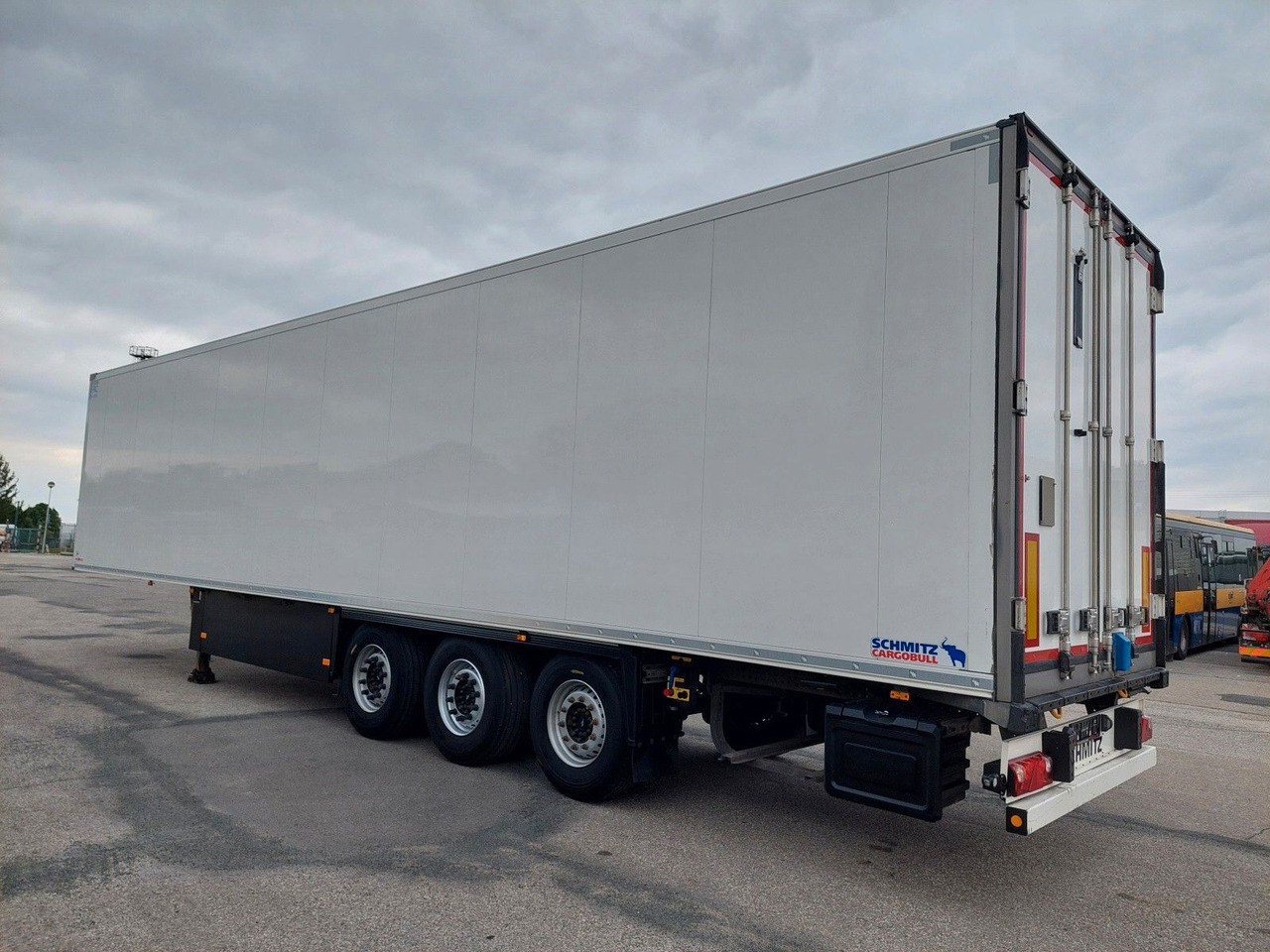 Schmitz Cargobull SKO24 ThermoKing SLXi 300 - 4676 Motorstunden - 냉동 세미 트레일러 : 사진 3 Schmitz Cargobull SKO24 ThermoKing SLXi 300 - 4676 Motorstunden - 냉동 세미 트레일러 : 사진 3