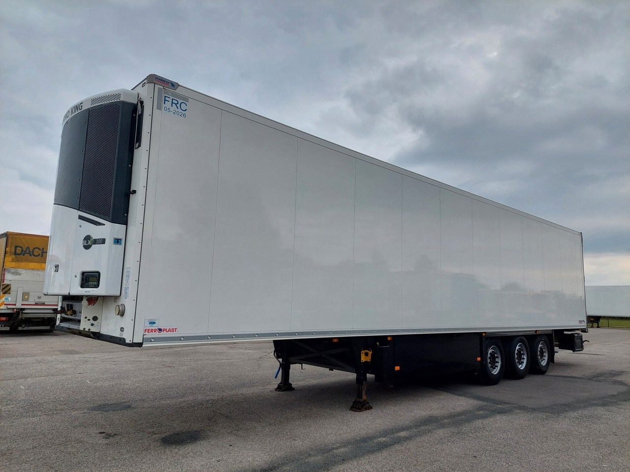 Schmitz Cargobull SKO24 ThermoKing SLXi 300 - 4676 Motorstunden - 냉동 세미 트레일러 : 사진 1 Schmitz Cargobull SKO24 ThermoKing SLXi 300 - 4676 Motorstunden - 냉동 세미 트레일러 : 사진 1