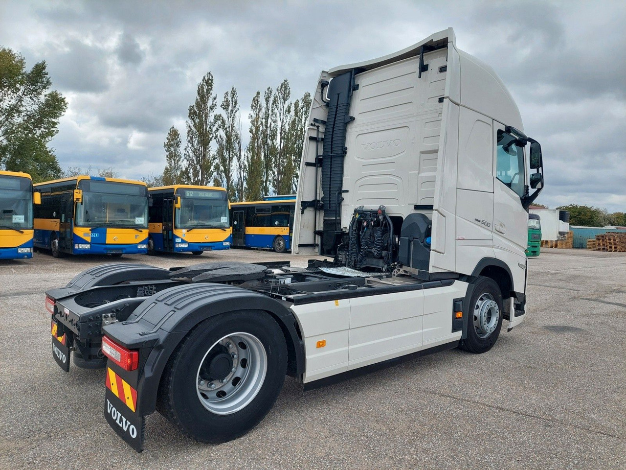Volvo FH 13 Globetrotter XL 500 - 트랙터 유닛 : 사진 4 Volvo FH 13 Globetrotter XL 500 - 트랙터 유닛 : 사진 4