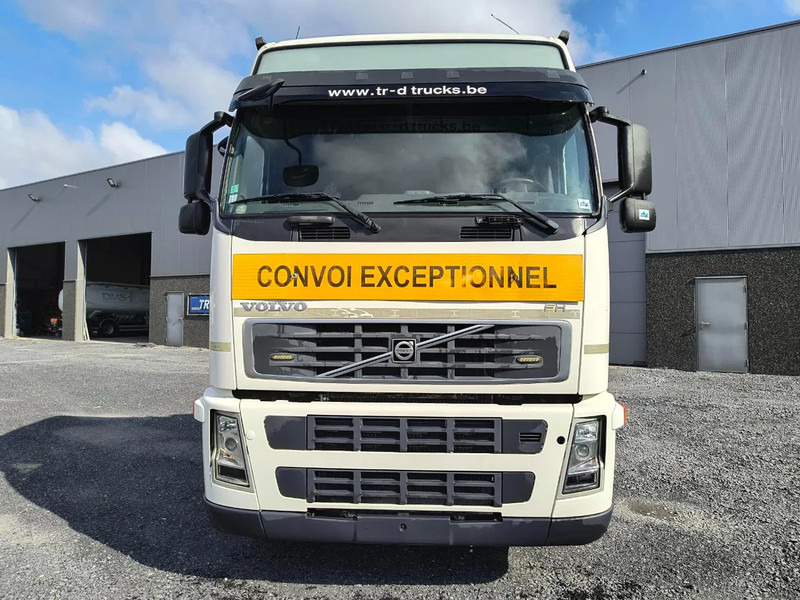 Volvo FH 13.520 6X2 - 90 TON - VOITH RETARDER - BIG AXLES - LIFTING AXLE - 트랙터 유닛 : 사진 2 Volvo FH 13.520 6X2 - 90 TON - VOITH RETARDER - BIG AXLES - LIFTING AXLE - 트랙터 유닛 : 사진 2