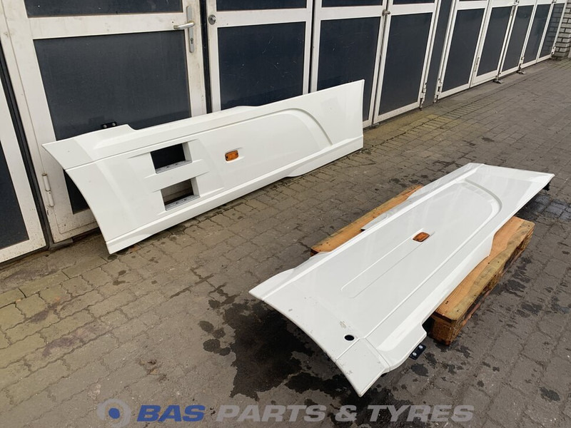 DAF XF106 Sideskirt Set DAF 1903109 - 보디 및 외관 트럭 용 : 사진 3 DAF XF106 Sideskirt Set DAF 1903109 - 보디 및 외관 트럭 용 : 사진 3
