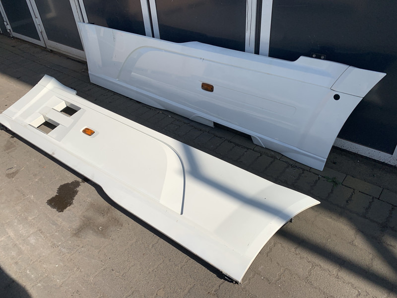 DAF XF106 Sideskirt Set DAF 1903109 - 보디 및 외관 트럭 용 : 사진 3 DAF XF106 Sideskirt Set DAF 1903109 - 보디 및 외관 트럭 용 : 사진 3
