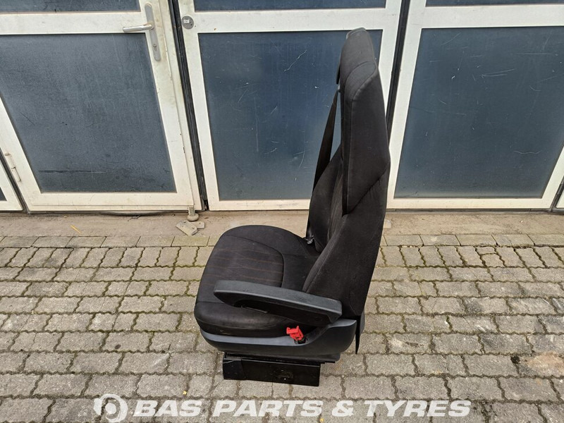 DAF XF106 - 좌석 트럭 용 : 사진 2 DAF XF106 - 좌석 트럭 용 : 사진 2