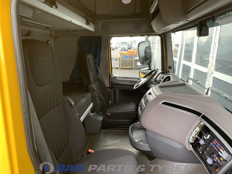 DAF XF106 - 운전실 및 내부 트럭 용 : 사진 5 DAF XF106 - 운전실 및 내부 트럭 용 : 사진 5