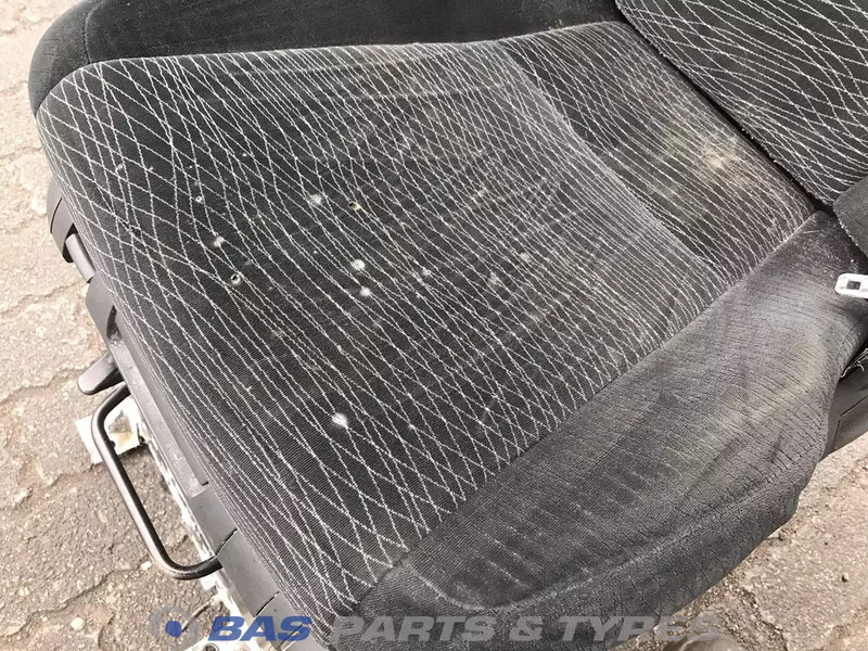 Mercedes-Benz Actros MP4 Bestuurdersstoel Mercedes A 960 910 27 02 - 좌석 트럭 용 : 사진 5 Mercedes-Benz Actros MP4 Bestuurdersstoel Mercedes A 960 910 27 02 - 좌석 트럭 용 : 사진 5