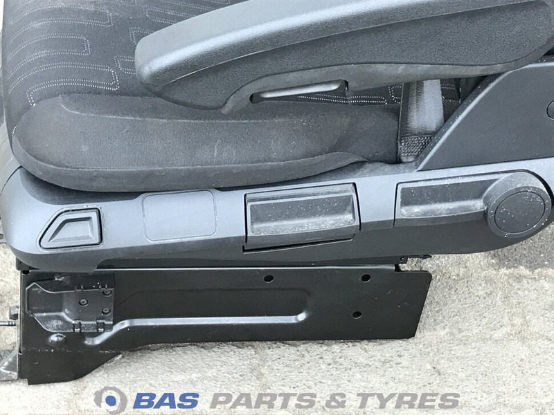 Mercedes-Benz Actros MP4 Chauffeursstoel Mercedes A 960 910 73 04 - 좌석 트럭 용 : 사진 5 Mercedes-Benz Actros MP4 Chauffeursstoel Mercedes A 960 910 73 04 - 좌석 트럭 용 : 사진 5