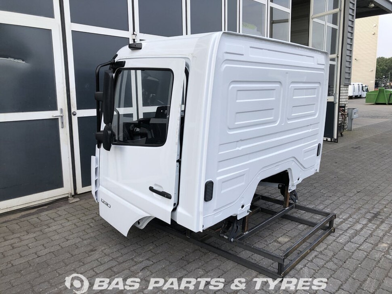 Mercedes-Benz Atego MP4 Mercedes ClassicSpace S-cab L1H1 A 973 600 00 20 - 운전실 및 내부 트럭 용 : 사진 3 Mercedes-Benz Atego MP4 Mercedes ClassicSpace S-cab L1H1 A 973 600 00 20 - 운전실 및 내부 트럭 용 : 사진 3