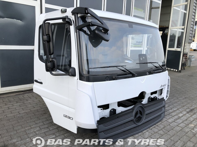 Mercedes-Benz Atego MP4 - 운전실 및 내부 트럭 용 : 사진 2 Mercedes-Benz Atego MP4 - 운전실 및 내부 트럭 용 : 사진 2