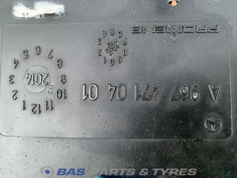 Mercedes-Benz Brandstoftank Mercedes 120 Liter A 967 471 04 01 - 연료 탱크 트럭 용 : 사진 5 Mercedes-Benz Brandstoftank Mercedes 120 Liter A 967 471 04 01 - 연료 탱크 트럭 용 : 사진 5