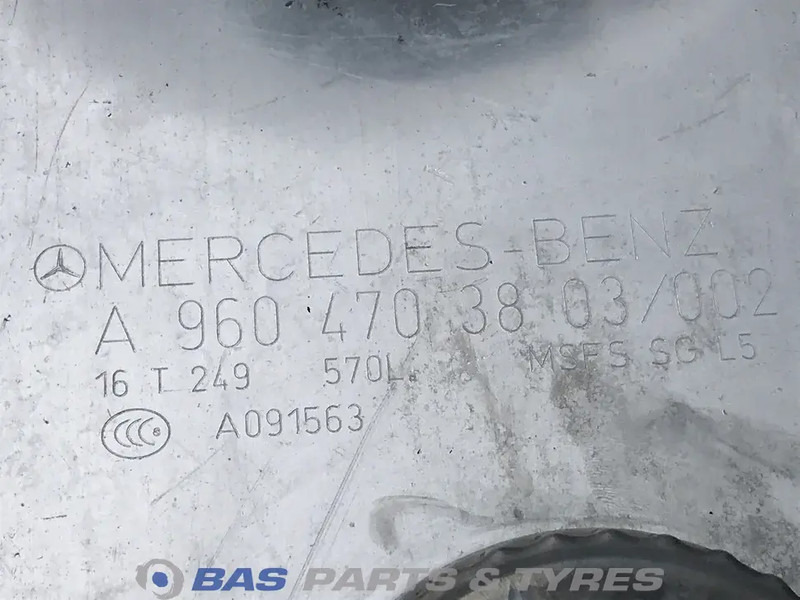 Mercedes-Benz Brandstoftank Mercedes 570 Liter A 960 475 27 03 - 연료 탱크 트럭 용 : 사진 5 Mercedes-Benz Brandstoftank Mercedes 570 Liter A 960 475 27 03 - 연료 탱크 트럭 용 : 사진 5
