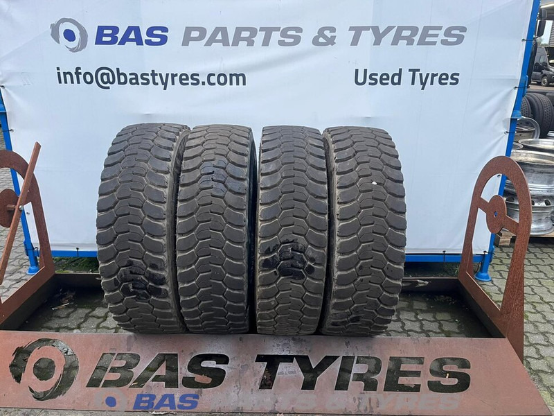 Michelin Remix Michelin Remix 315/80R22.5 X Works D 156/150 K M+S 3PMSF gebruikte set - 타이어 트럭 용 : 사진 1 Michelin Remix Michelin Remix 315/80R22.5 X Works D 156/150 K M+S 3PMSF gebruikte set - 타이어 트럭 용 : 사진 1